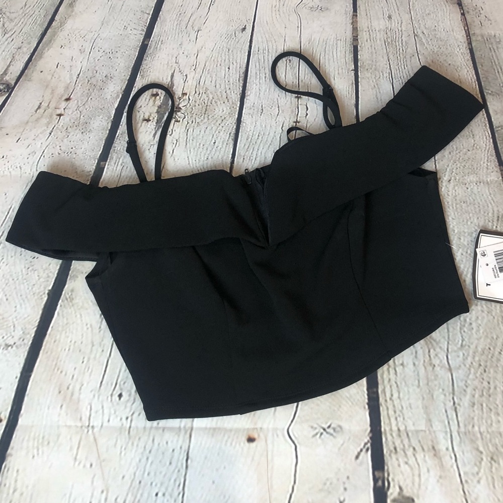 Off the Shoulder Crop Top